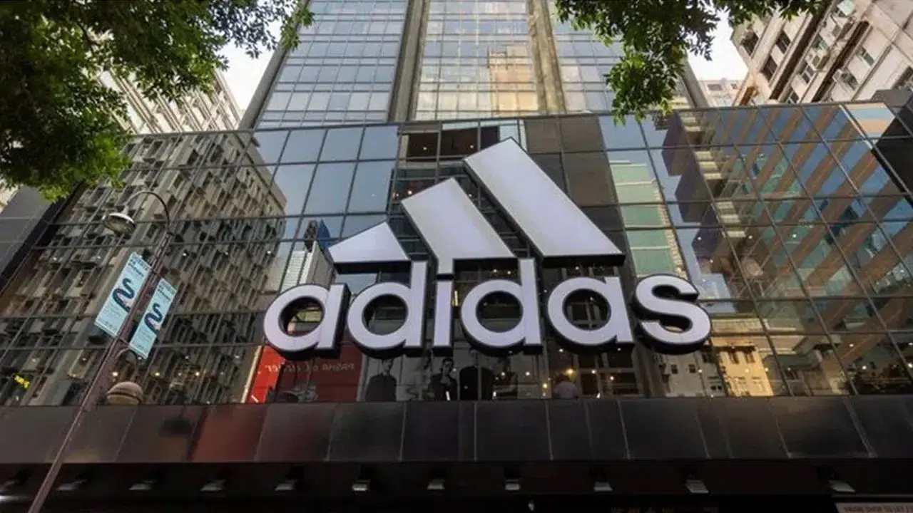 Rekabet Kurulu'ndan Adidas'a dev ceza