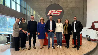 RS Otomotiv, İSAD'ın Yıl Sonu Zirvesine Ev Sahipliği Yaptı