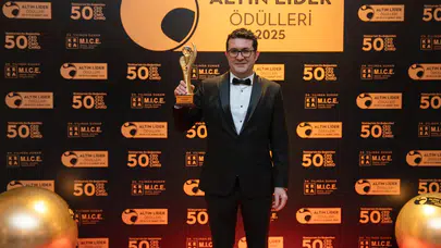 Dr. Naim Çetintürk "En Beğenilen CMO" ödülünü aldı