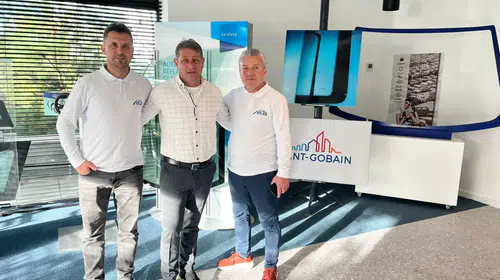 Rotaglass Hizmetlerini Yayıyor!